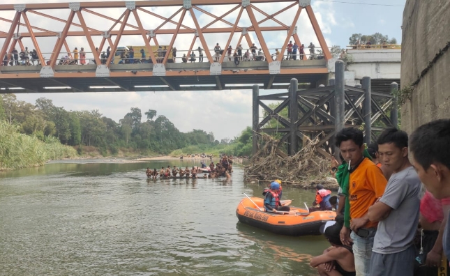 Cari Ikan di Sungai Enim untuk Hajatan, Warga Sleman Muara Enim Hilang, Petugas Masih Cari Korban