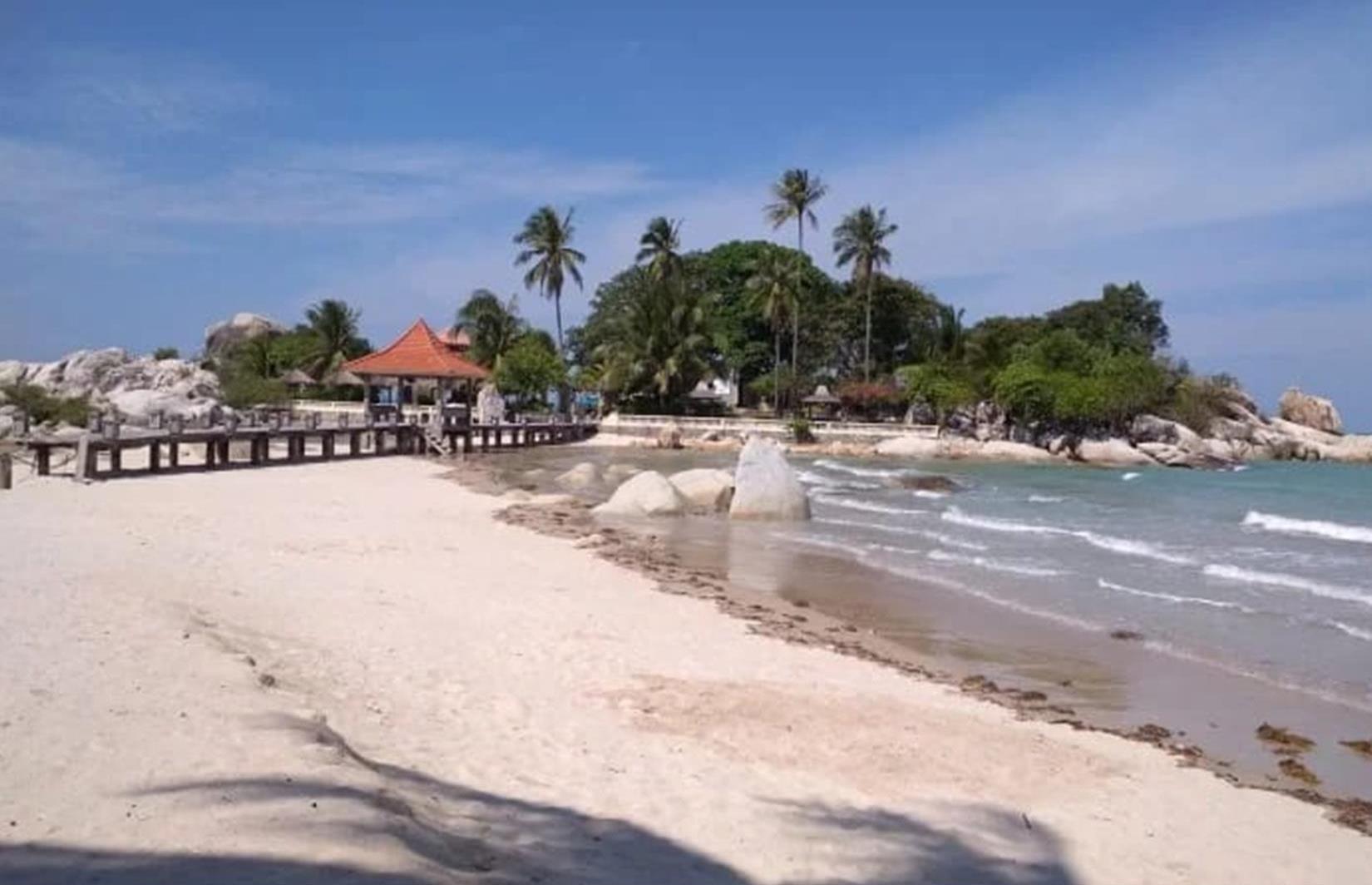 5 Wisata Pantai Paling Mempesona di Sungai Liat Bangka Belitung