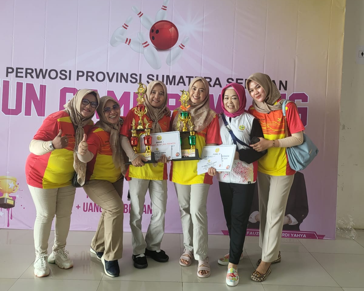 PERWOSI Muara Enim Raih 2 Piala Fun Game Bowling Sumsel