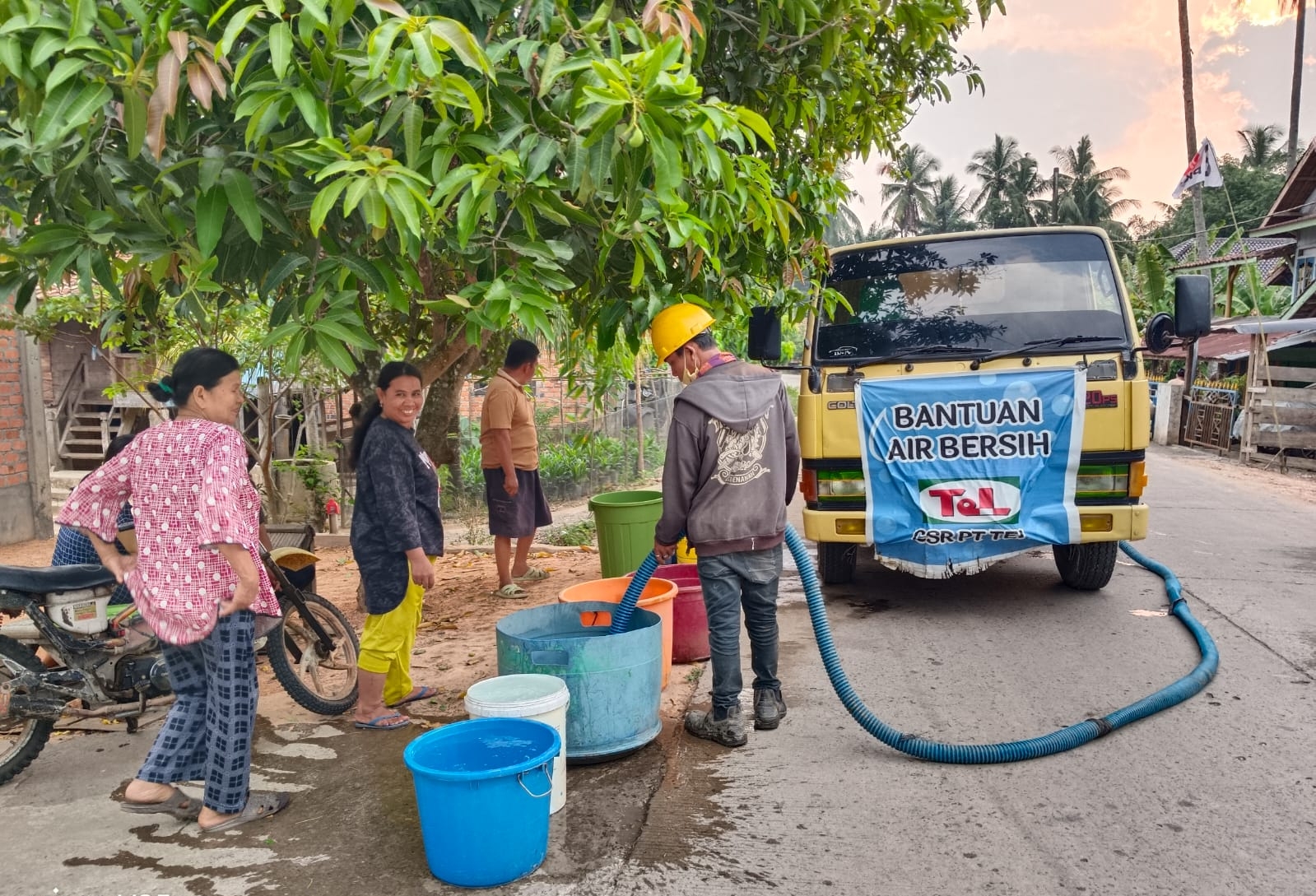 Distribusi Bantuan Air Bersih Tahap 2 ke Desa-Desa Sekitar PT TeL