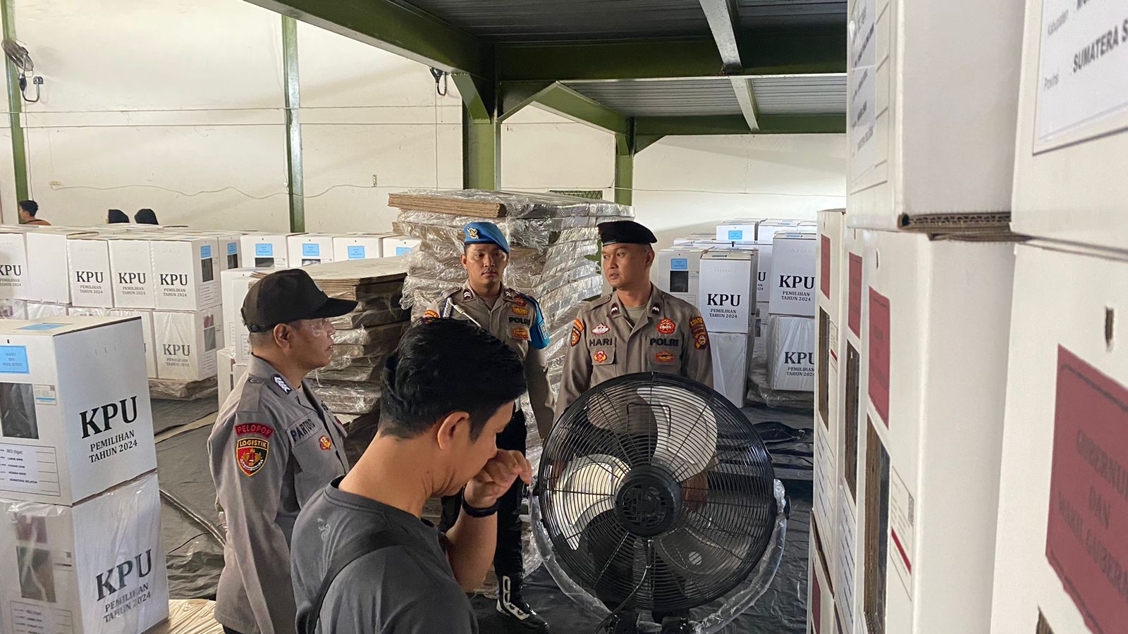 Polres Muara Enim Terus Tingkatkan Pengamanan di Gudang Logistik KPU