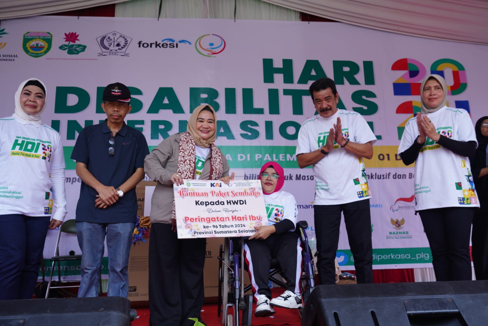 Pj Ketua TP PKK Sumsel Melza Elen Setiadi Beri Motivasi Para Penyandang Disabilitas