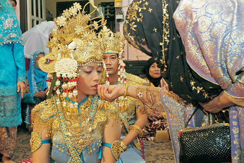 Begini Proses Pernikahan Adat Palembang Provinsi Sumsel, jadi Warisan Budaya Turun-temurun