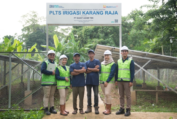 Dukung Aksi Iklim Berkelanjutan, PTBA Raih Penghargaan Pembina Desa Proklim 2025