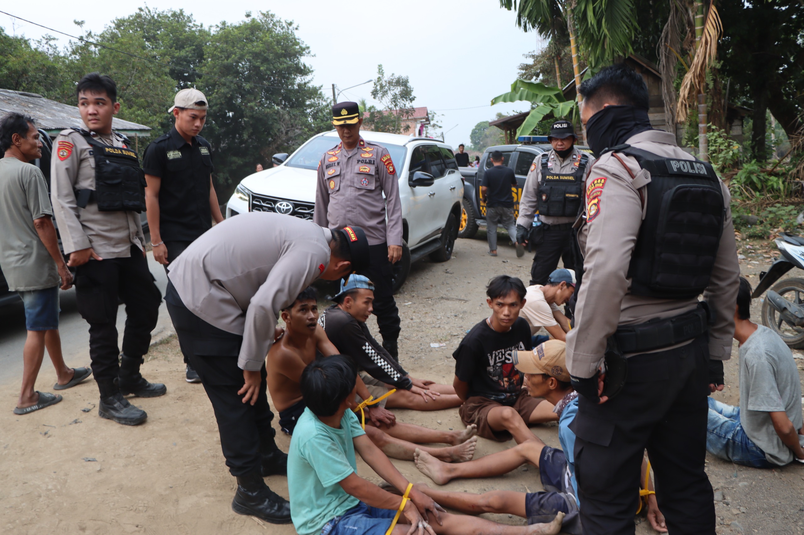 Polres Muara Enim dan BNNK Gerebek 4 Lokasi Narkoba