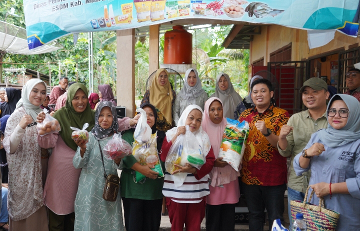 Tingkatkan Daya Beli Masyarakat, Pemkab Muara Enim Gelar Operasi Pasar Murah di Desa Kota Baru