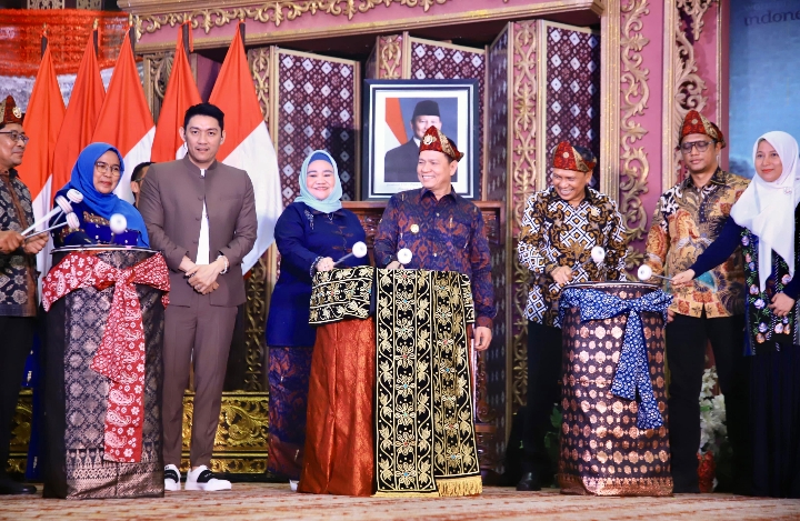 Pj Gubernur Elen Setiadi Launching Calender Of Event Tahun 2025