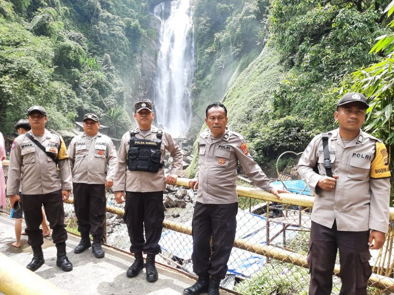 Giat Pengamanan Tempat Keramaian, Ini yang Dilakukan Personel Polsek Tanjung Agung	