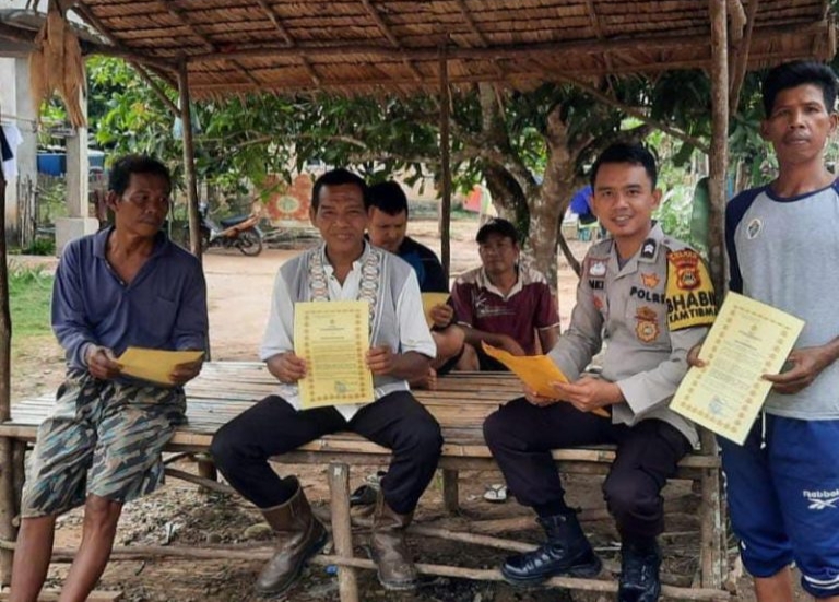 Bhabinkamtibmas Imbau Masyarakat Lembak Waspada Kebakaran Hutan dan Lahan