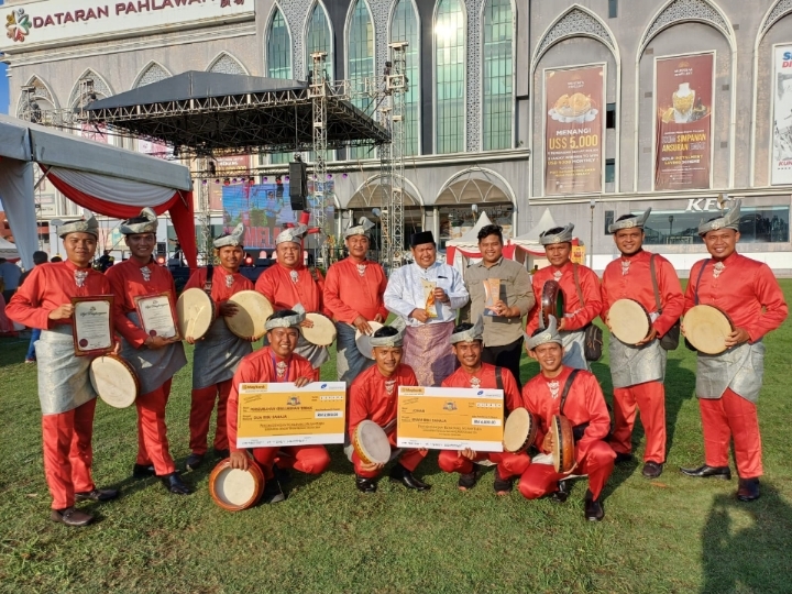 Tim Rebana LASQI Labura Juarai Festival Kompang Antarbangsa di Malaysia