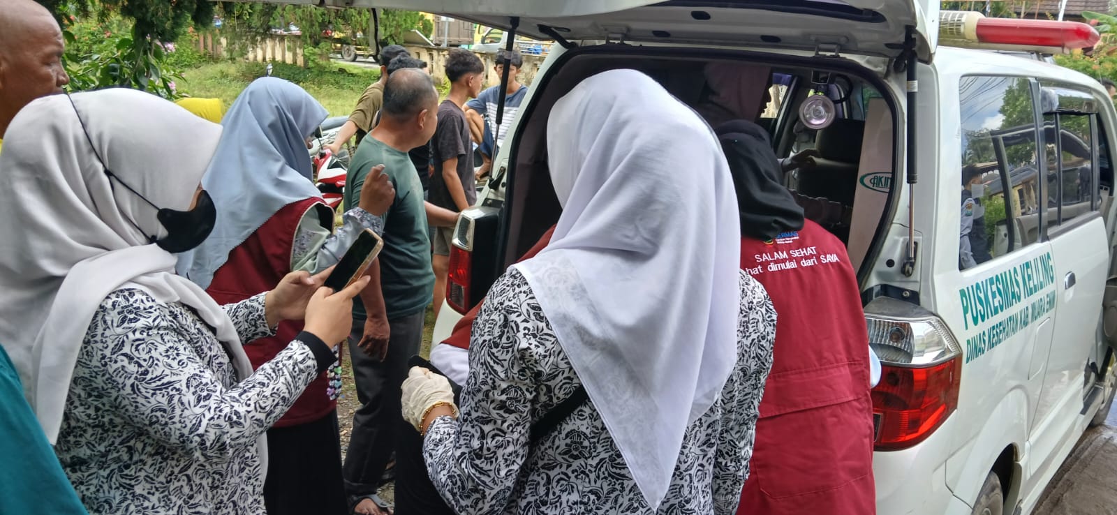Terobos Palang Pintu, Pengendara Sepeda Motor di Muara Enim Tertabrak Kereta Api hingga Alami Luka-luka