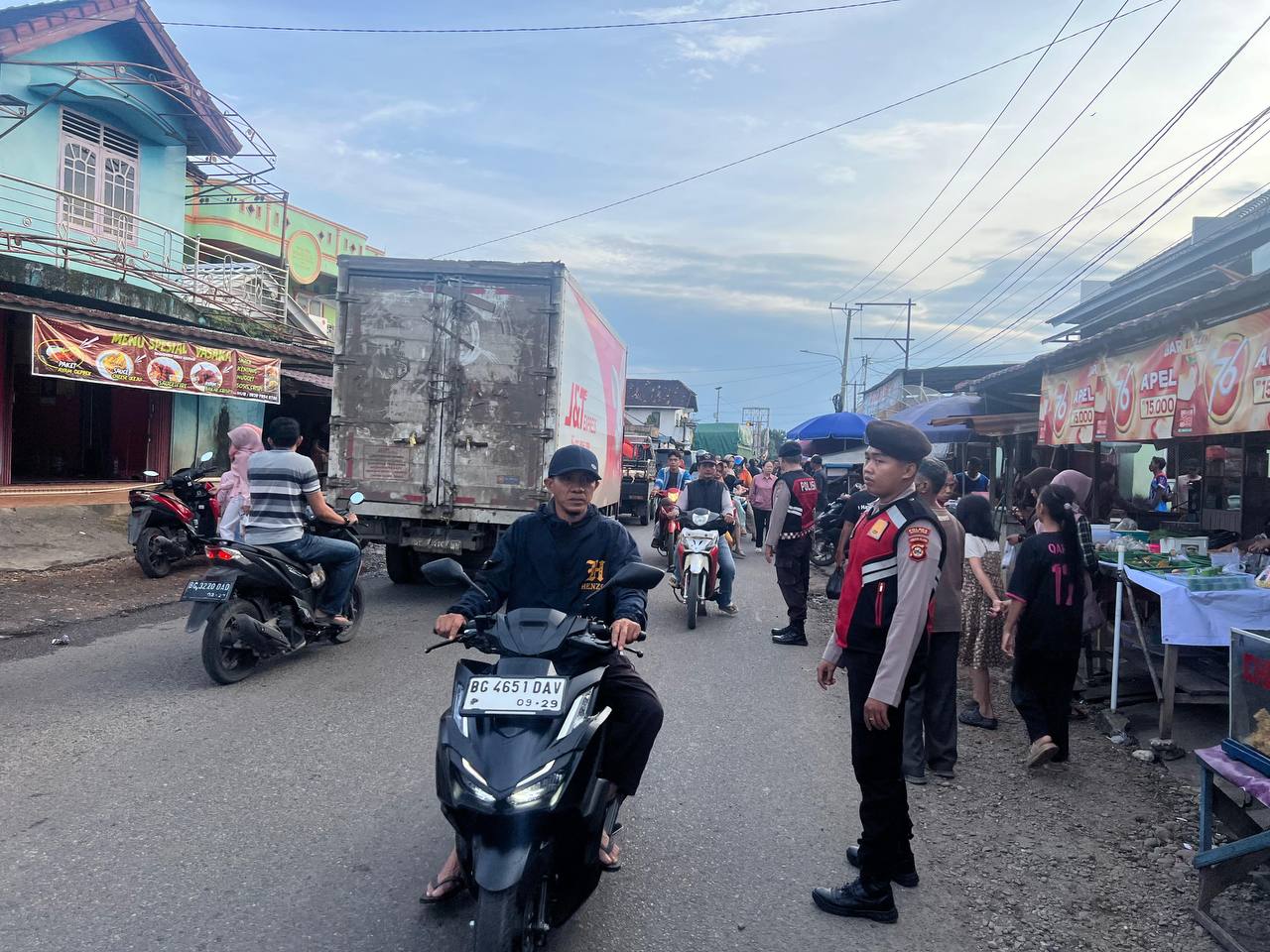 Satgas Preemtif Amankan Titik Keramaian di Muara Enim Menjelang Lebaran