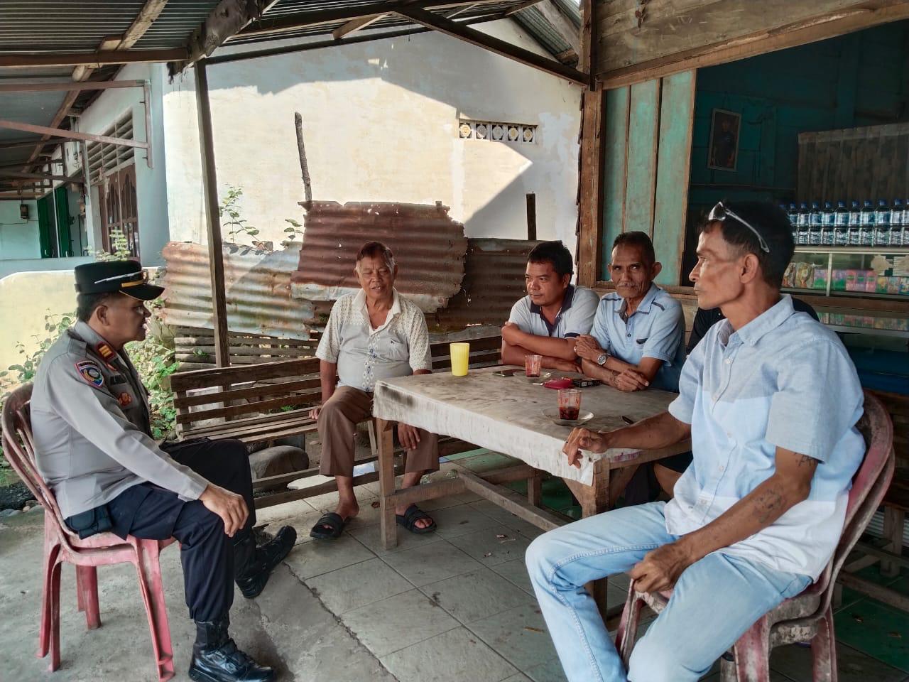 Polres Muara Enim Berikan Binluh Kepada Masyarakat Jelang Mudik