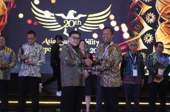 PT Bukit Asam Raih Platinum di Asia Sustainability Reporting Rating 2024