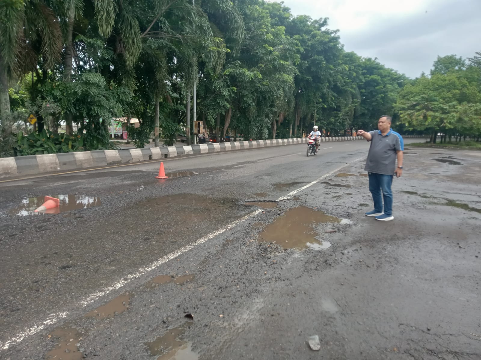 Anggota DPRD Minta BBPJN Sumsel Perbaiki Jalan Rusak di Muara Enim