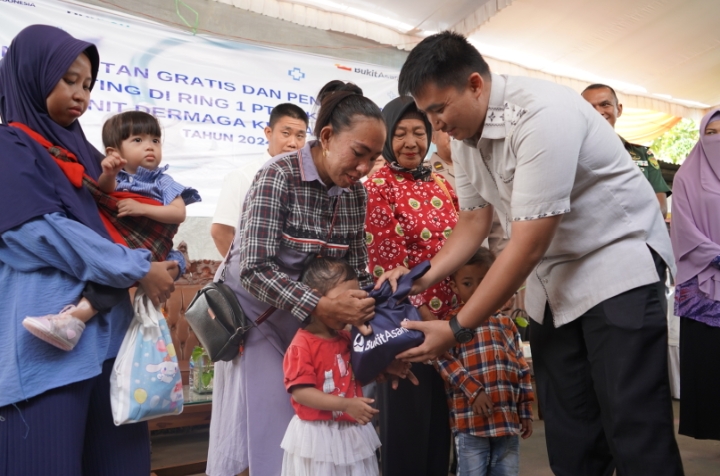 PT Bukit Asam Unit Dermaga Kertapati Gelar Pengobatan Gratis dan Penanganan Stunting