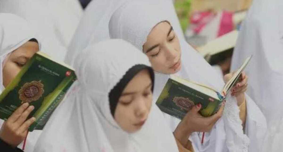 12 Tips Agar Anak Mudah Menghafal Al-Qur'an