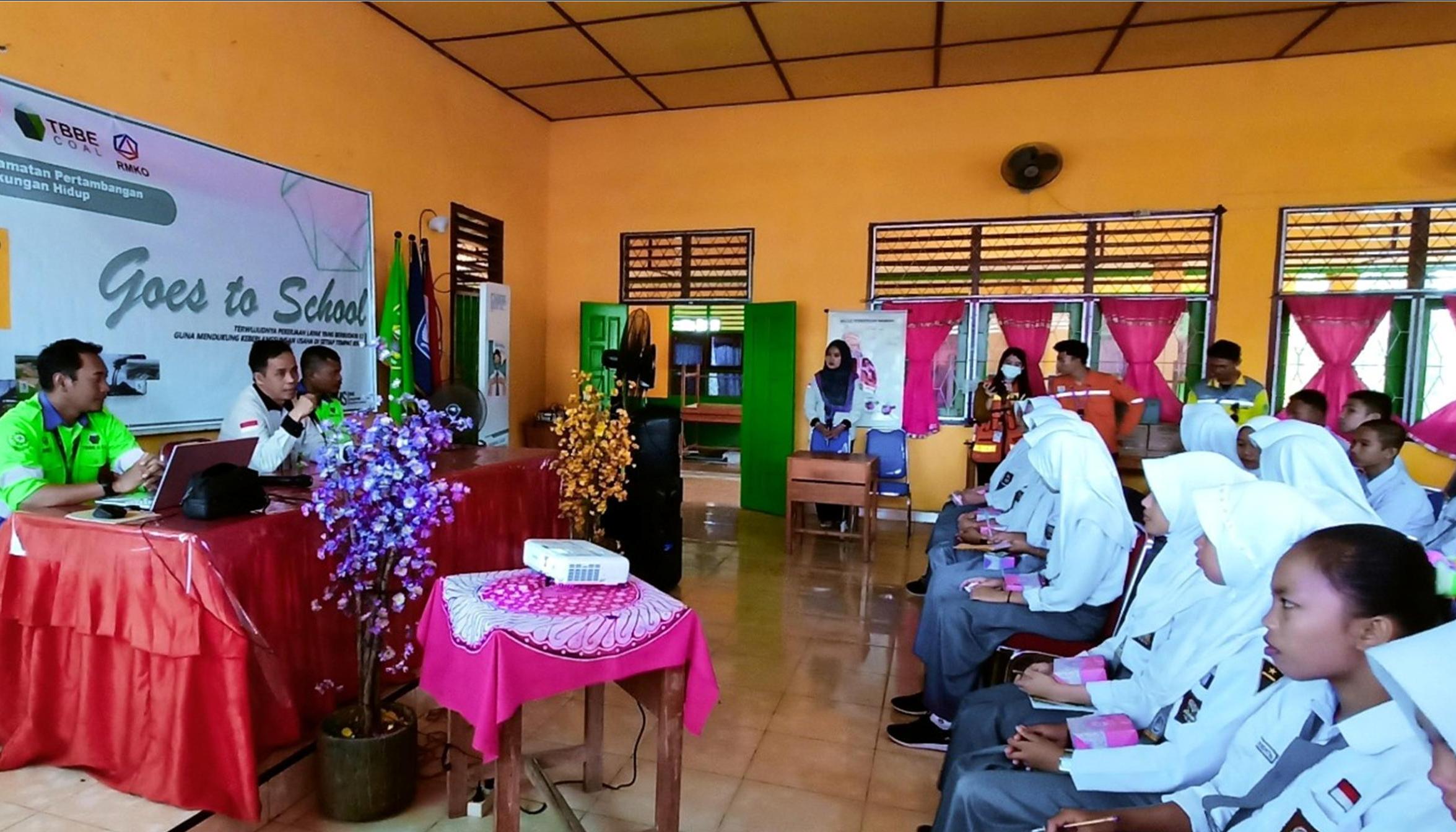 TBBE dan RMKO Adakan ‘Goes to School’ ke SMAN 1 Gunung Megang, Ini Tujuannya