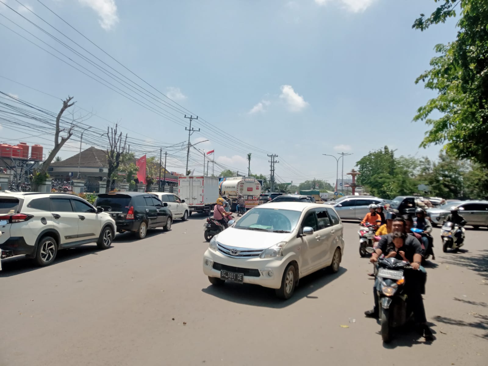 Pelantikan dan Peresmian PPPK Pemkab Muara Enim Timbulkan Kemacetan Parah