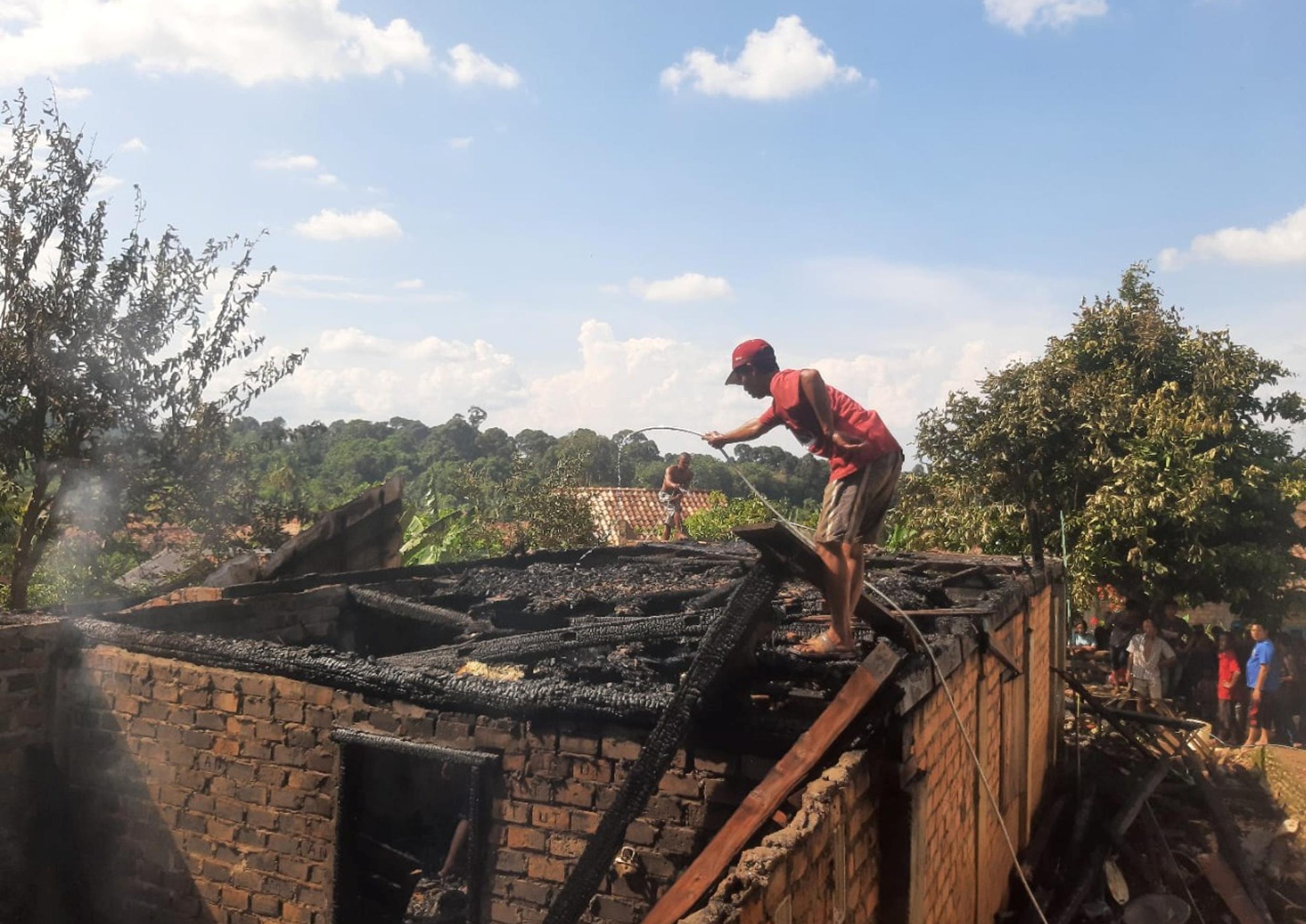 Kebakaran Rumah di Desa Lebak Budi, Uang Tunai Rp75 Juta Ikut Terbakar