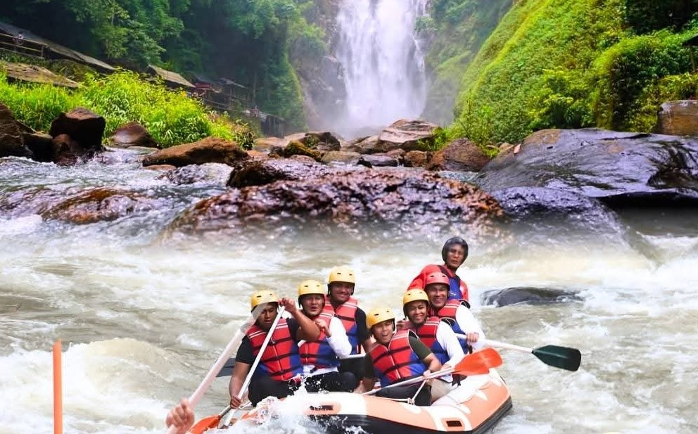 Bupati Edison dan IKA USU Promosikan Wisata Curup Tenang