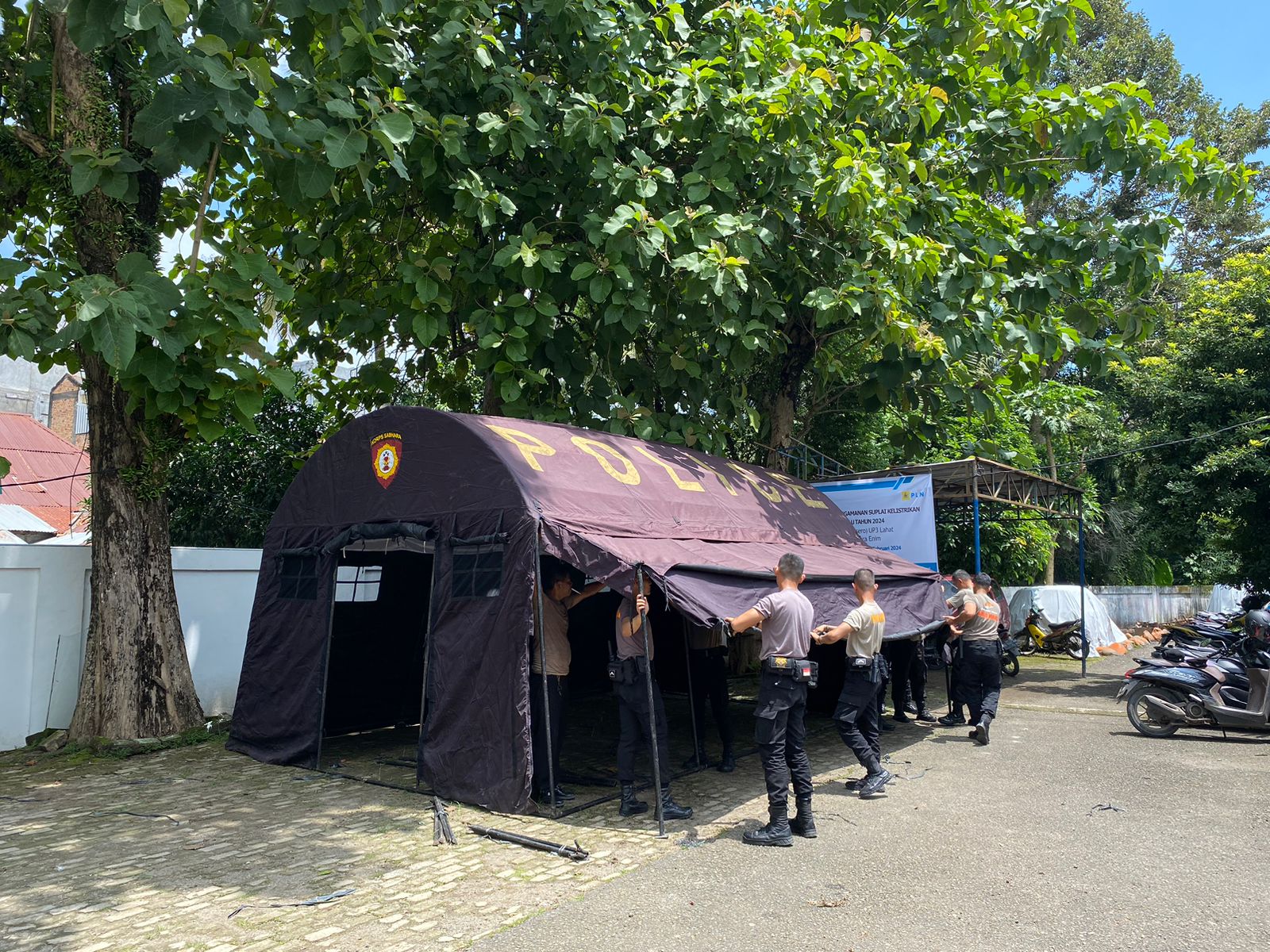 Pengamanan Pemilu 2024, Polres Muara Enim Dirikan Tenda Posko di Kantor KPU