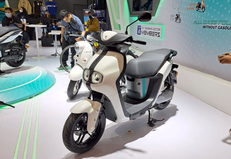Sepeda Motor Listrik Yamaha Neo Dilengkapi dengan Slot Baterai Tambahan! Ini Spesifikasi Lengkapnya