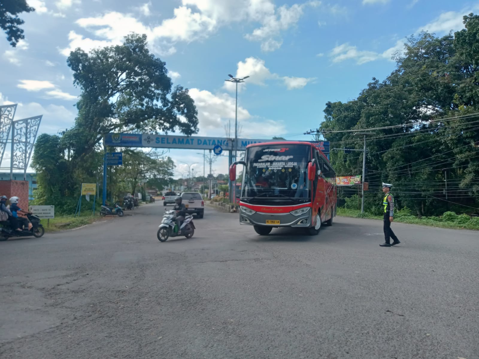 Pemudik Lewati Jalintengsum Muara Enim Masih Normal
