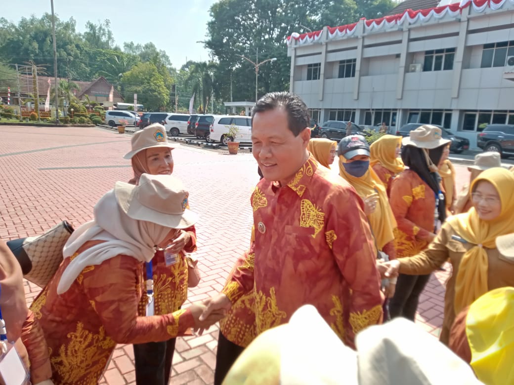 Lepas Keberangkatan Peserta PEDA KTNA, Ini Pesan Bupati Edison