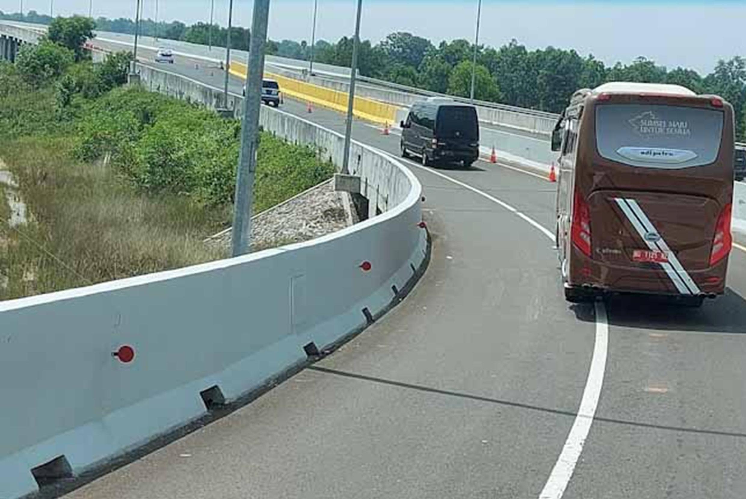 Kapolda Sumsel Irjen Pol Rachmad Wibowo Pantau Jalan Tol yang Akan Dilalui Pemudik