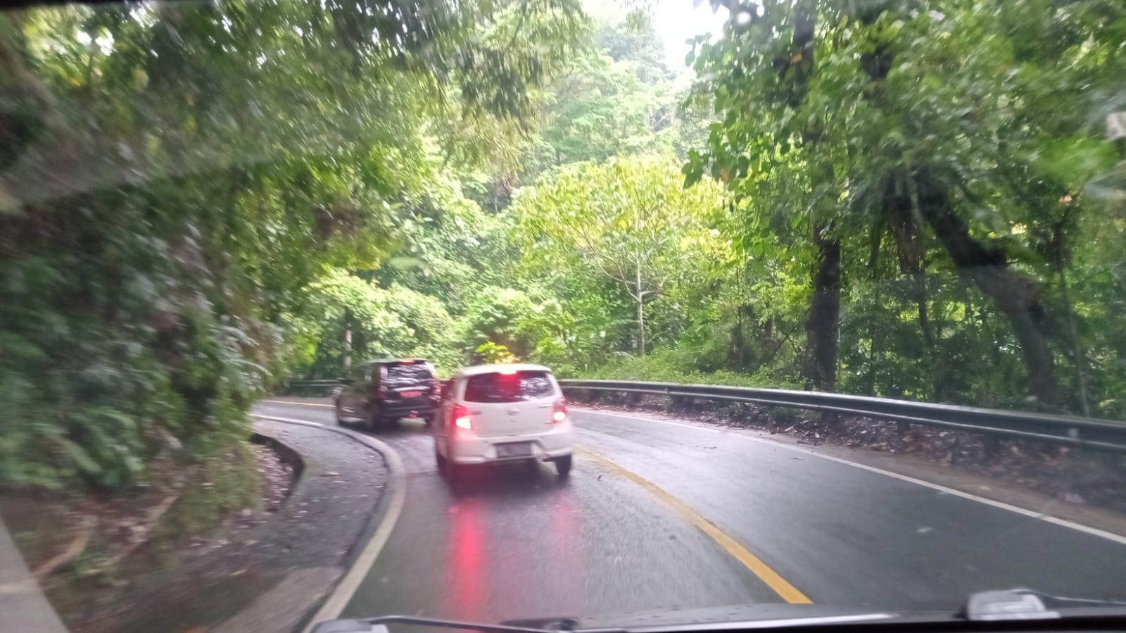 Banyak Pengemudi Salah Mengendalikan Mobil di Tanjakan dan Turunan Panjang