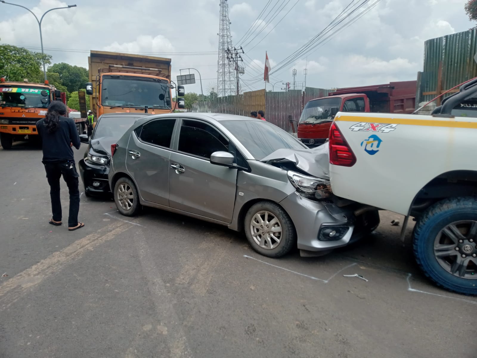 Alami Rem Blong, 6 Kendaraan di Muara Enim Terlibat Kecelakaan Beruntun