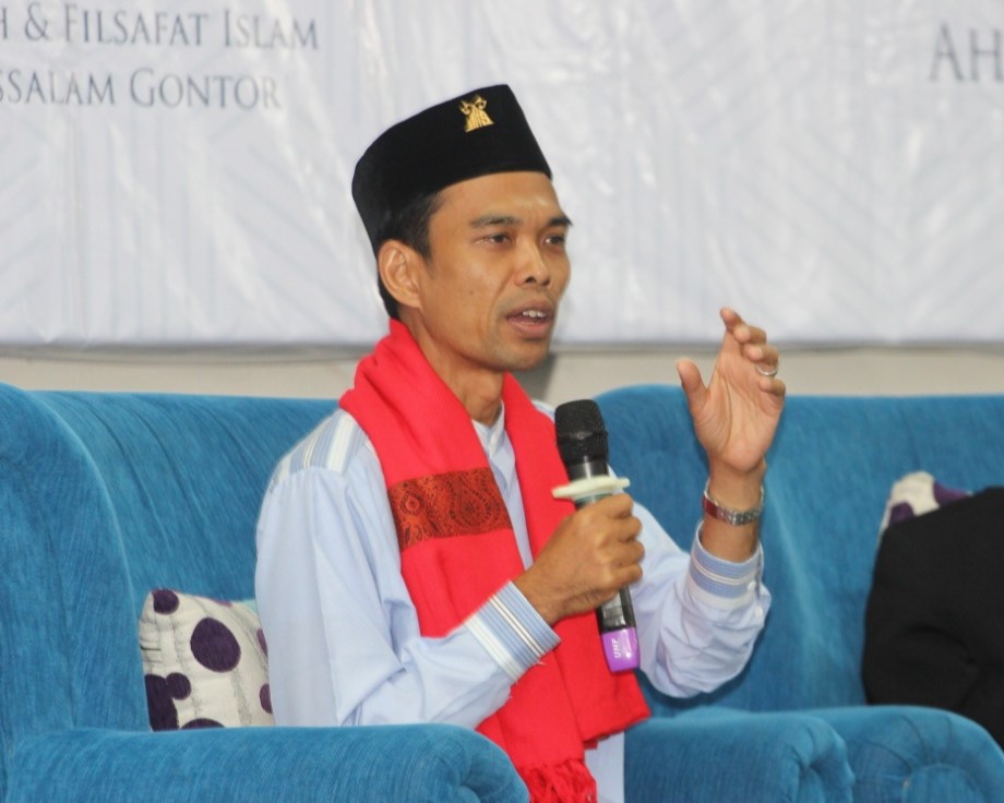 Mengenal Lebih Dekat Ustadz Abdul Somad: Ulama Inspiratif Era Digital 