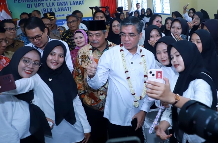 Menaker Minta Lulusan BLK ‘Diantar’ Sampai Dapat Kerja