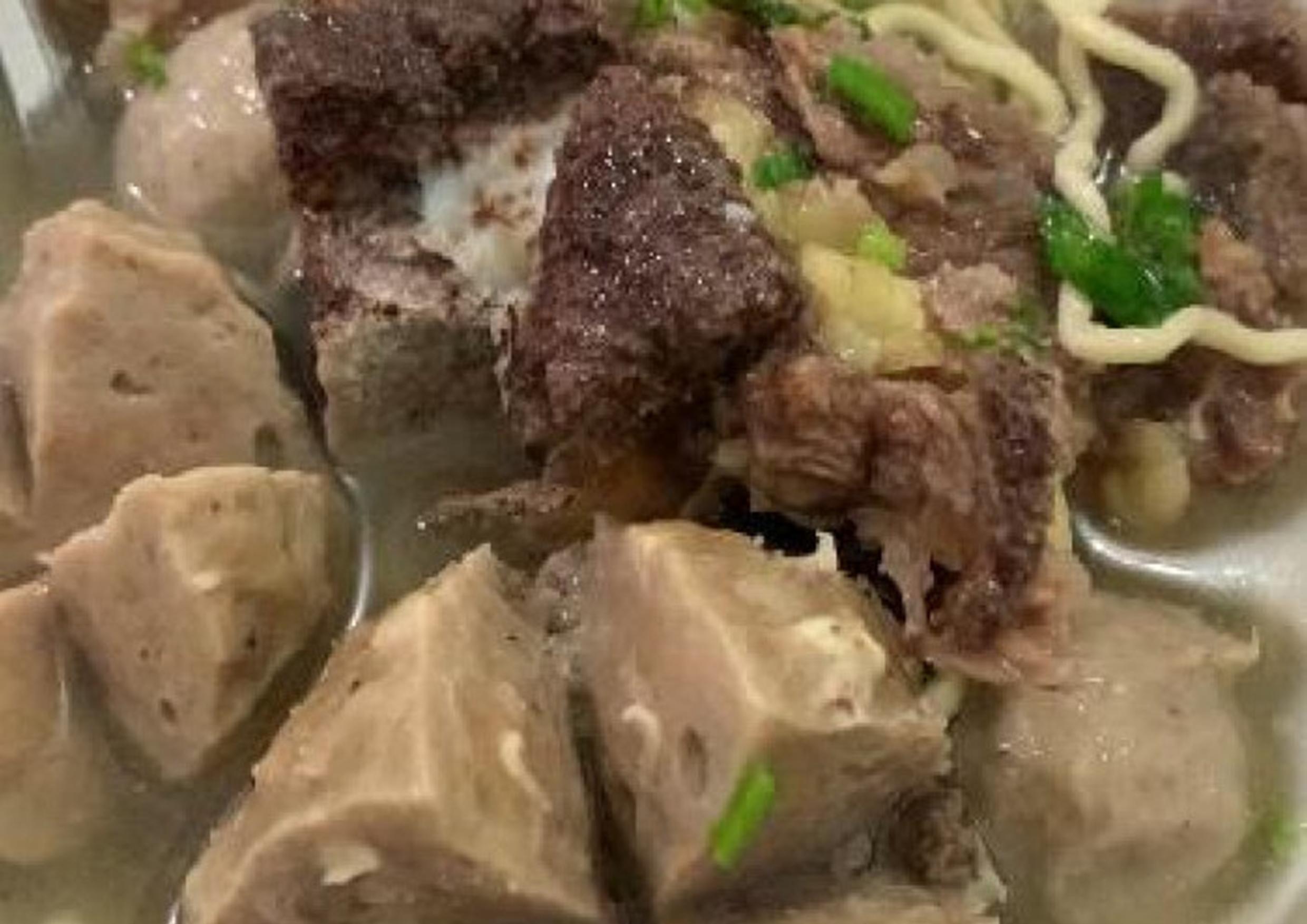 Ngebakso Yuk! Ini Rekomendasi 5 Tempat Makan Bakso Enak di Jambi