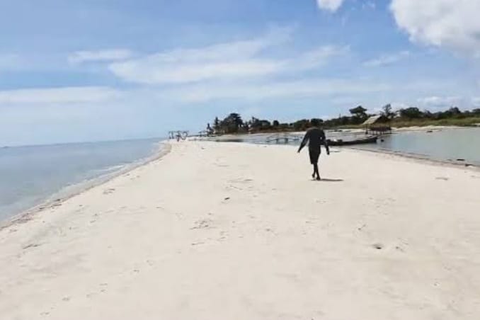 Tidak ada pantai di Sumsel? Tanjung Menjangan, Surga Tersembunyi di OKI dengan Terumbu Karang yang Indah