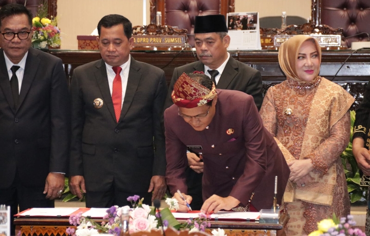 Bupati Muara Enim Teken Nota Kesepahaman Dukung Program Makan Bergizi Gratis