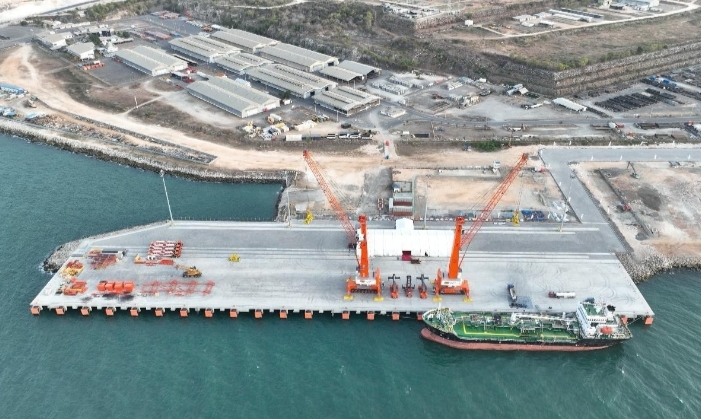 PTPP Selesaikan Proyek Pelabuhan Multipurpose dengan Kapasitas Harbour Crane Terbesar di Jawa Timur