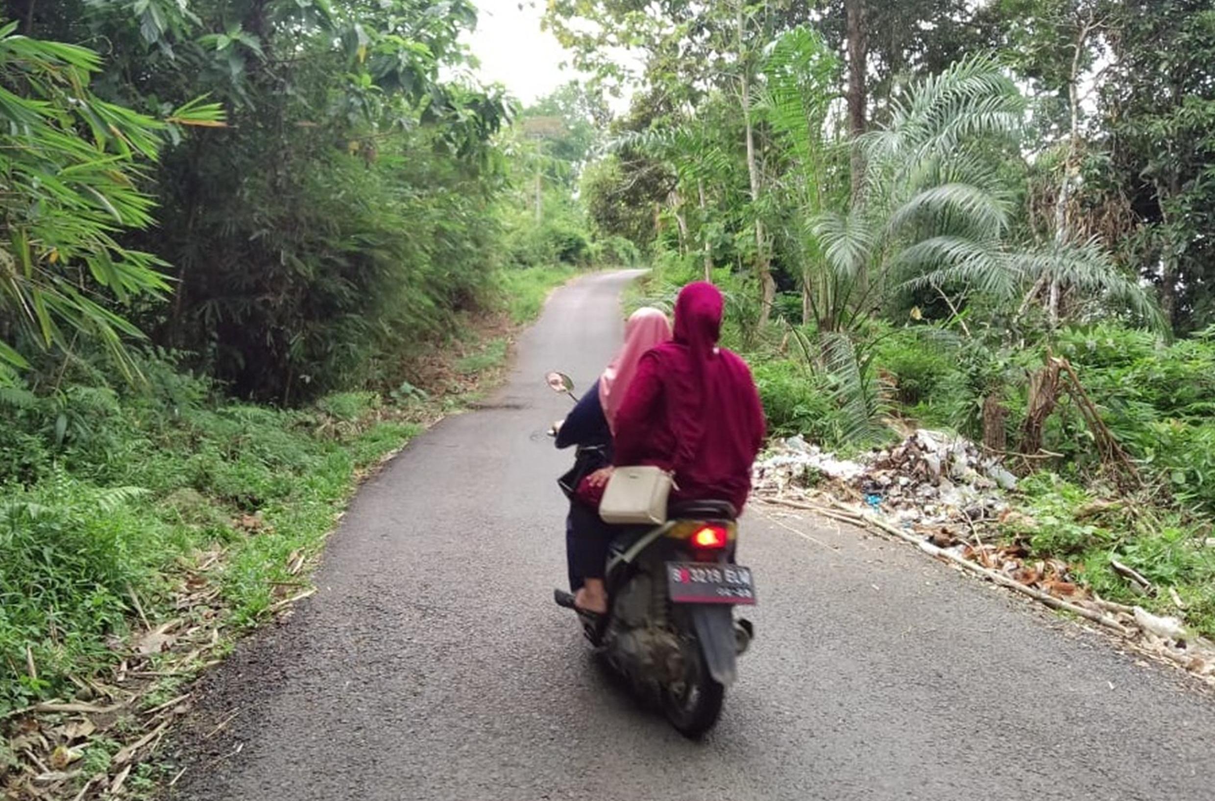 Jalan Amblas, Warga 2 Desa di Daerah Ini Terancam Terisolasi