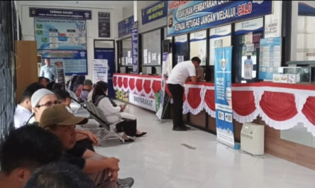 Warga Muara Enim Antusias Manfaatkan Program Pemutihan Pajak Kendaraan Bermotor