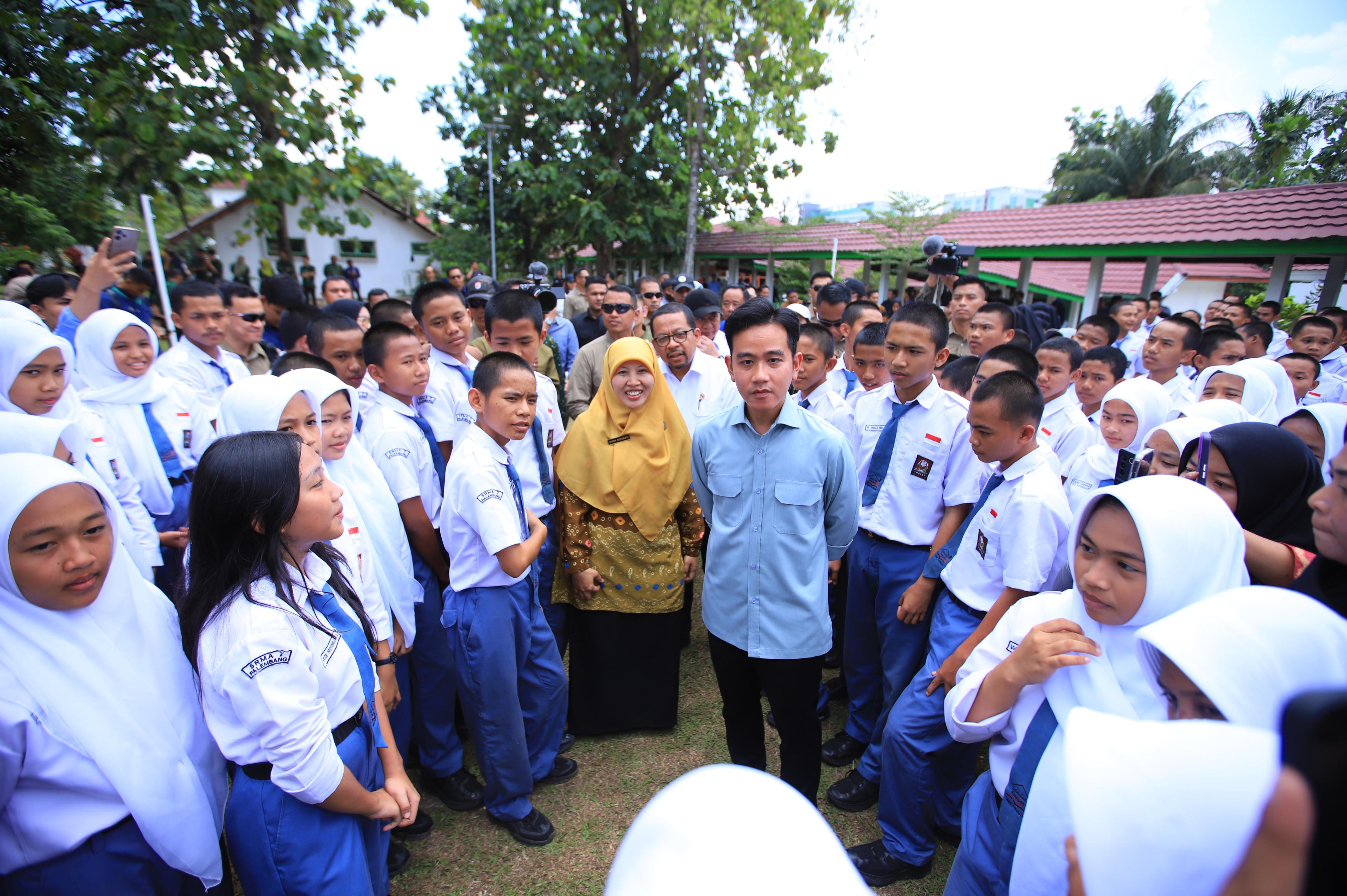 Wapres Gibran Kunjungi Sekolah Rakyat Palembang
