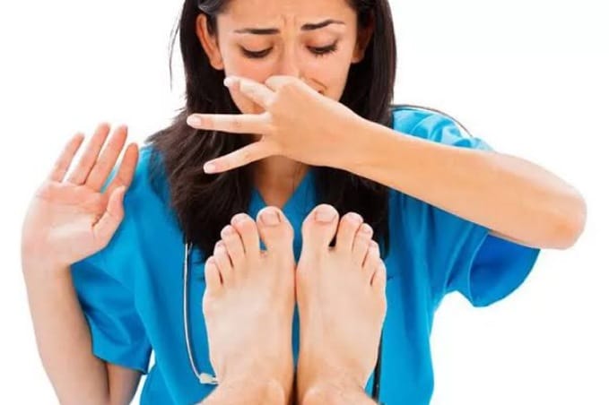 Bau Kaki Sangat Mengganggu Aktivitas? Tidak Perlu Khawatir, Ini 6 Bahan Alami yang Efektif Hilangkan Bau Kaki