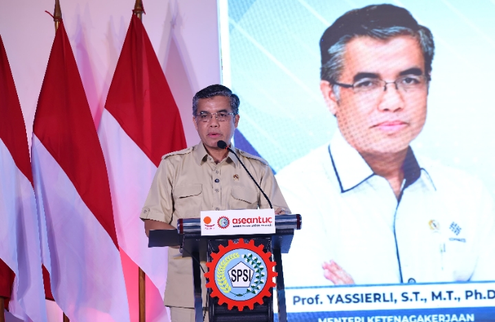 Hadapi Disrupsi AI, Menaker Ajak Serikat Pekerja Perkuat Upskilling dan Reskilling