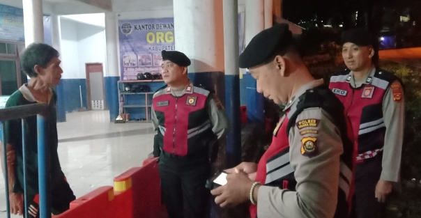 Patroli Malam Sat Samapta Polres Muara Enim Sebagai Upaya Preventif Cegah Kriminalitas dan Jaga Keamanan