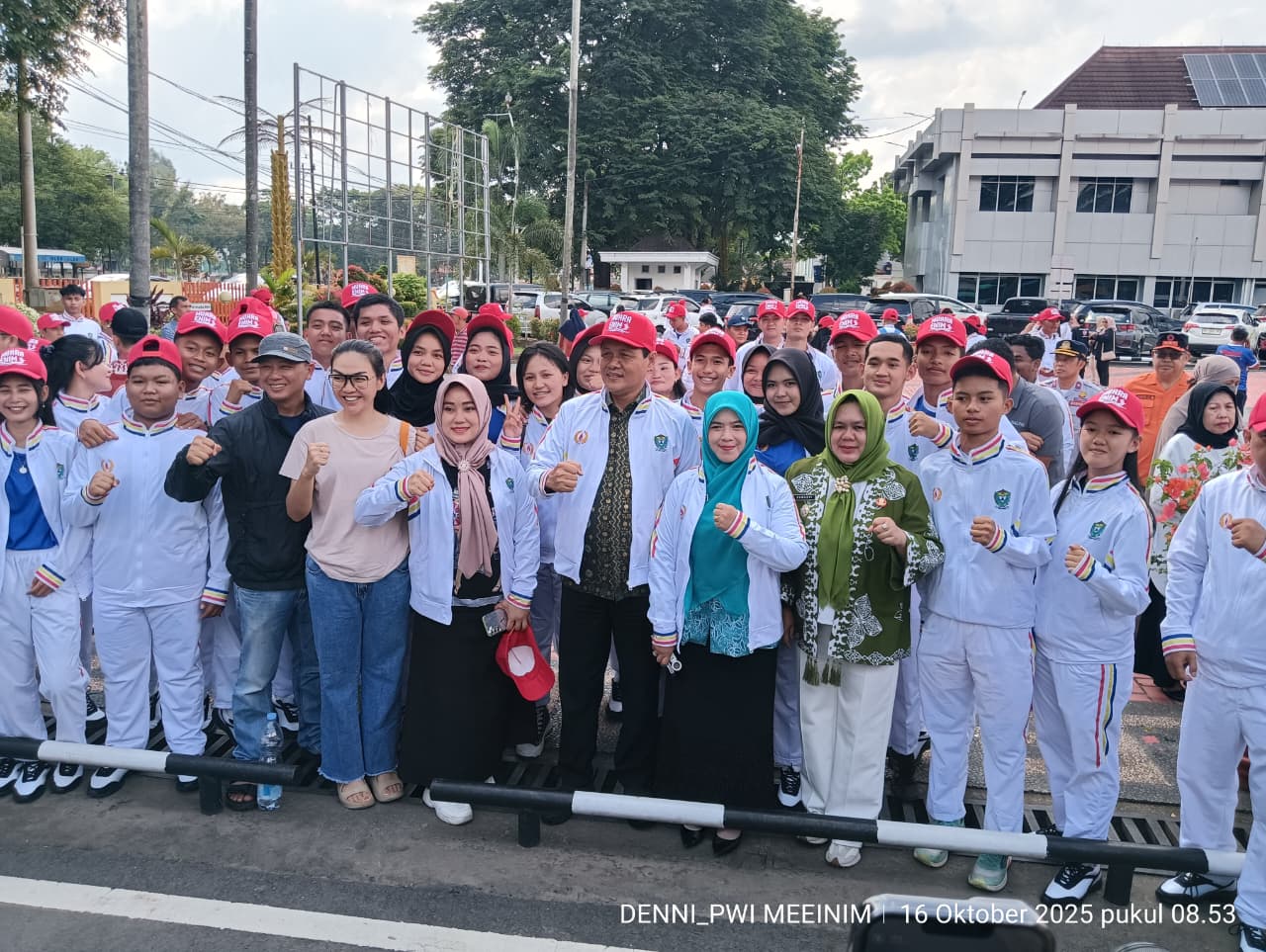 Bupati Edison Lepas Kontingen Porprov 2025 Menuju Kabupaten Muba