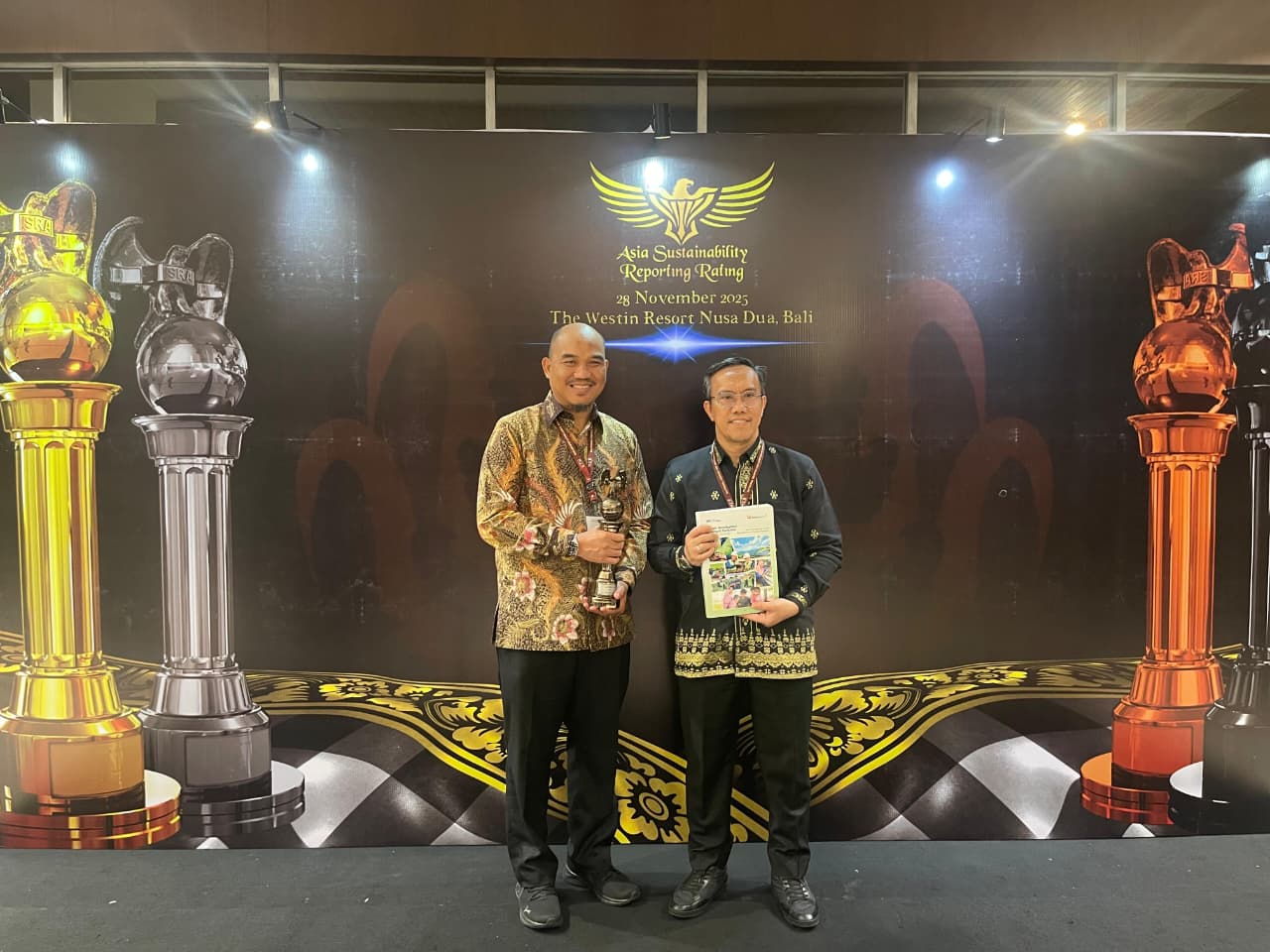 Transparansi & Keberlanjutan Diakui, PTBA Kantongi Penghargaan Platinum ASRRAT 2025