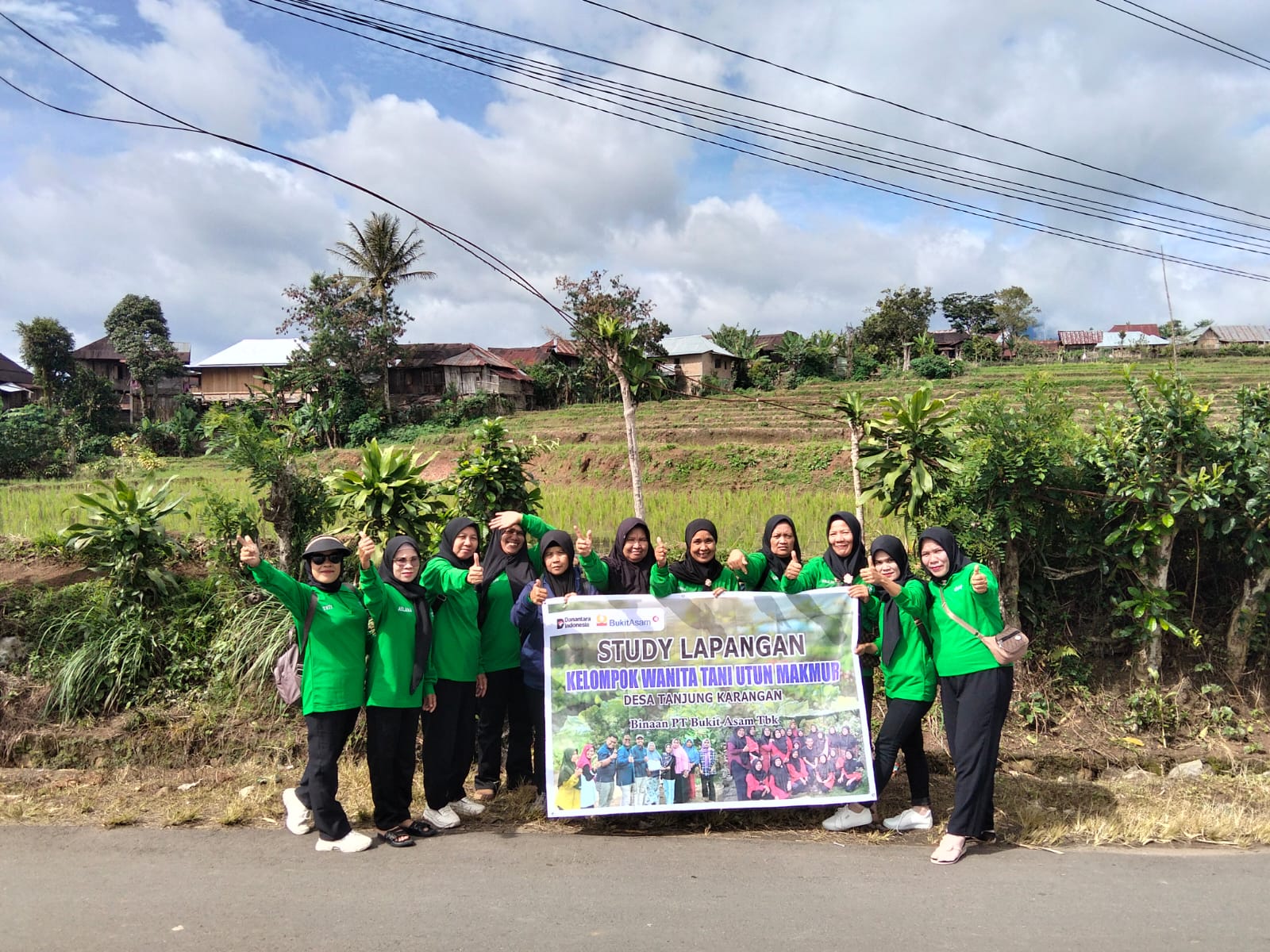 EcoGrow Mom PTBA, Wujud Nyata Pemberdayaan Perempuan Berbasis Urban Farming di Tanjung Karangan