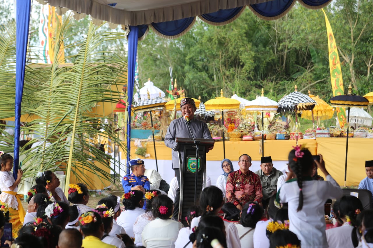 Gubernur Herman Deru Ajak Umat Hindu Jaga Kondusifitas Sumsel