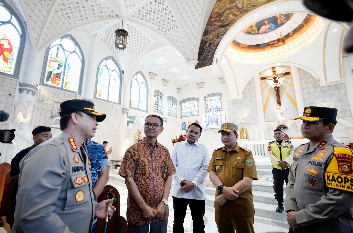 Pj Gubernur Sumsel Bersama Forkopimda Cek Pos Pam Lilin Musi dan Pantau Gereja Jelang Natal 2024