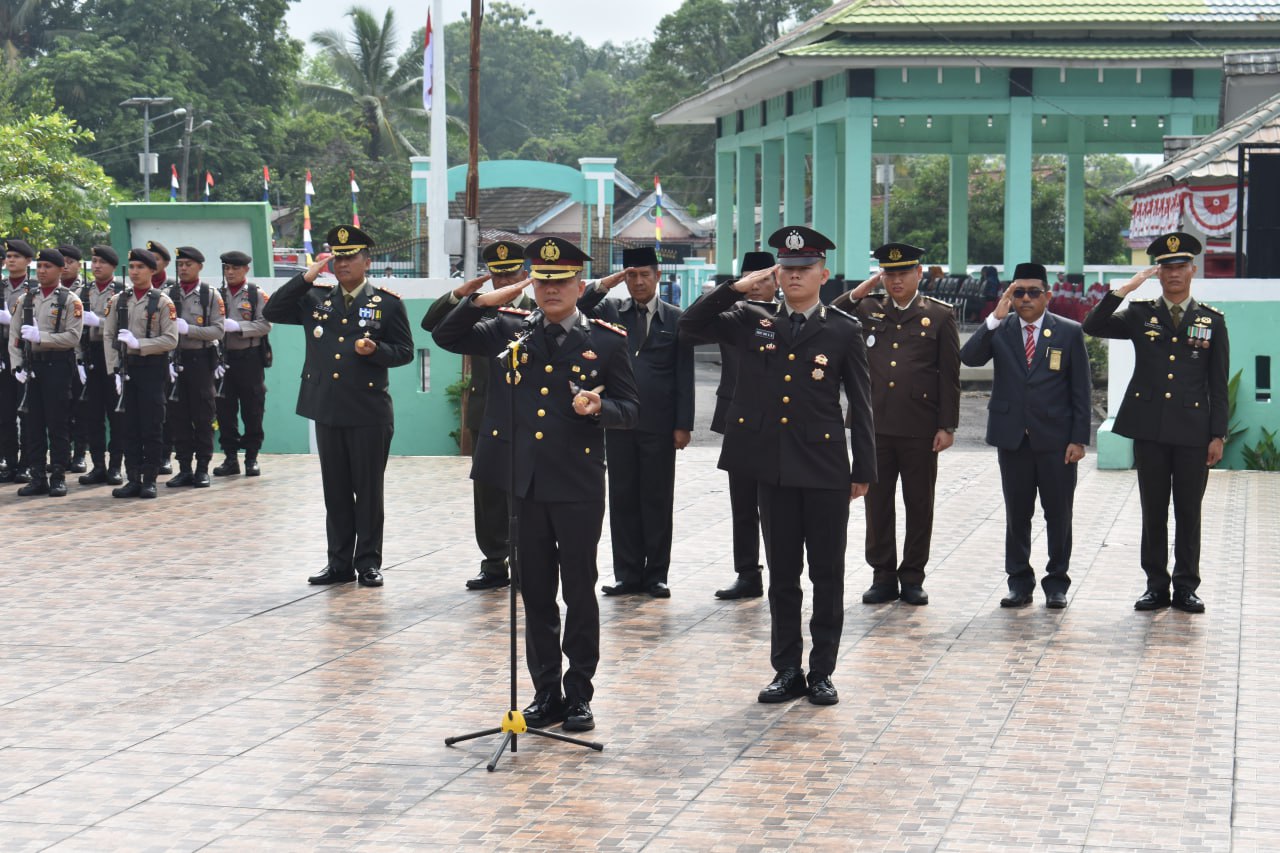 Tumbuhkan Semangat Juang dan Cinta Tanah Air, Polres Muara Enim Peringati Hari Pahlawan